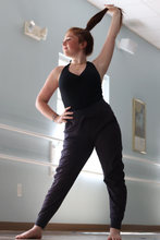 Load image into Gallery viewer, Dev Halter Leo