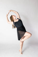 Load image into Gallery viewer, Gail Sweetheart Leo
