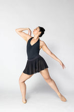 Load image into Gallery viewer, Dev Halter Leo